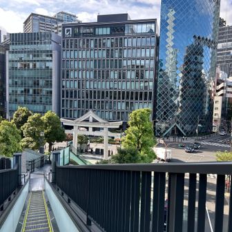 帰りはエスカレーターで降りました。登りもありました。