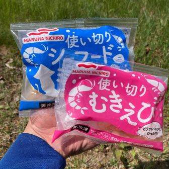 追加のシーフード🦑。
コンビニで朝買って、夕日岳の山飯の涼麺の保冷剤にしてました。