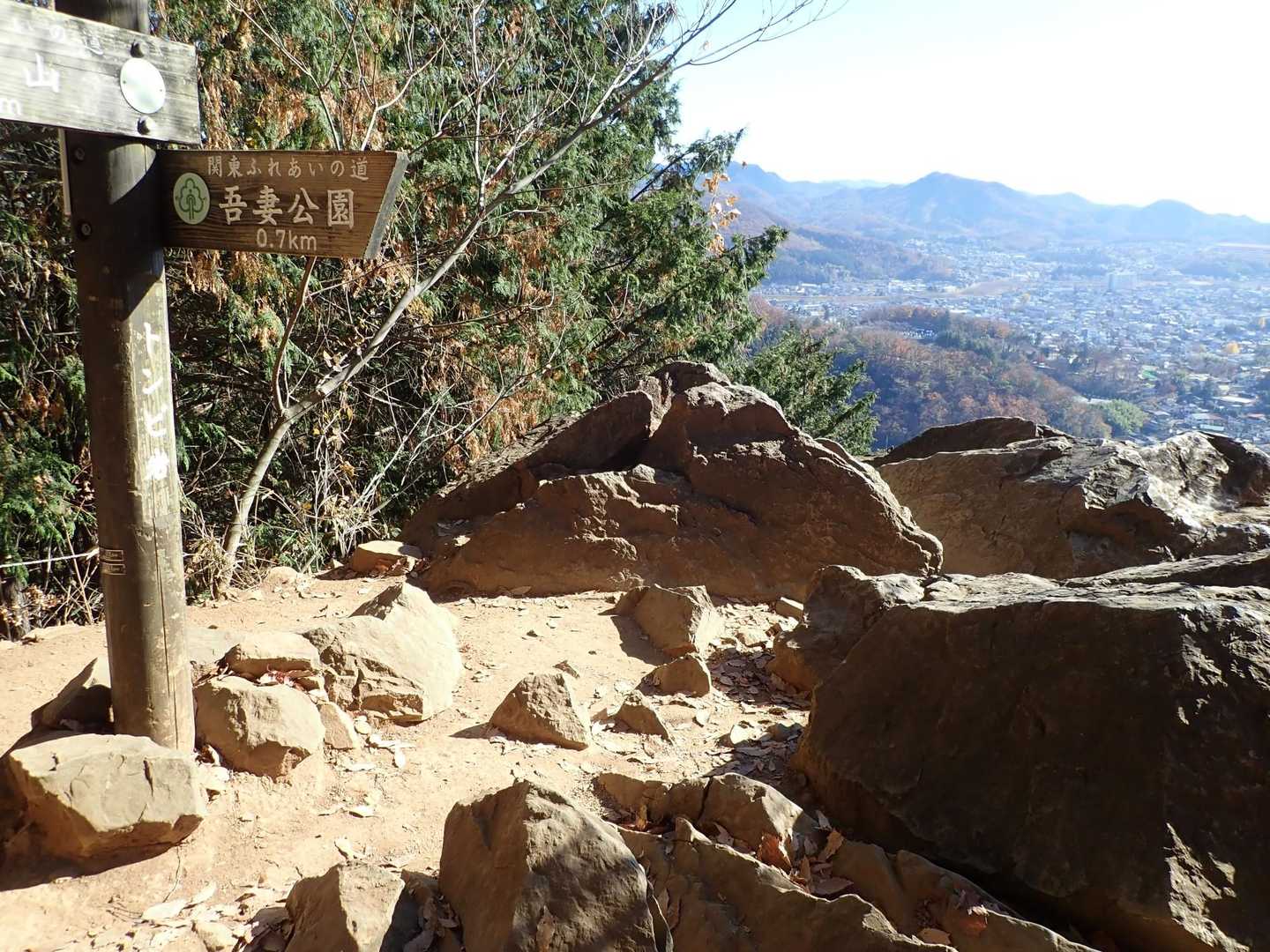 トンビ岩