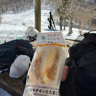 東屋でお昼ご飯👍
何を食べても染み入る旨さ！