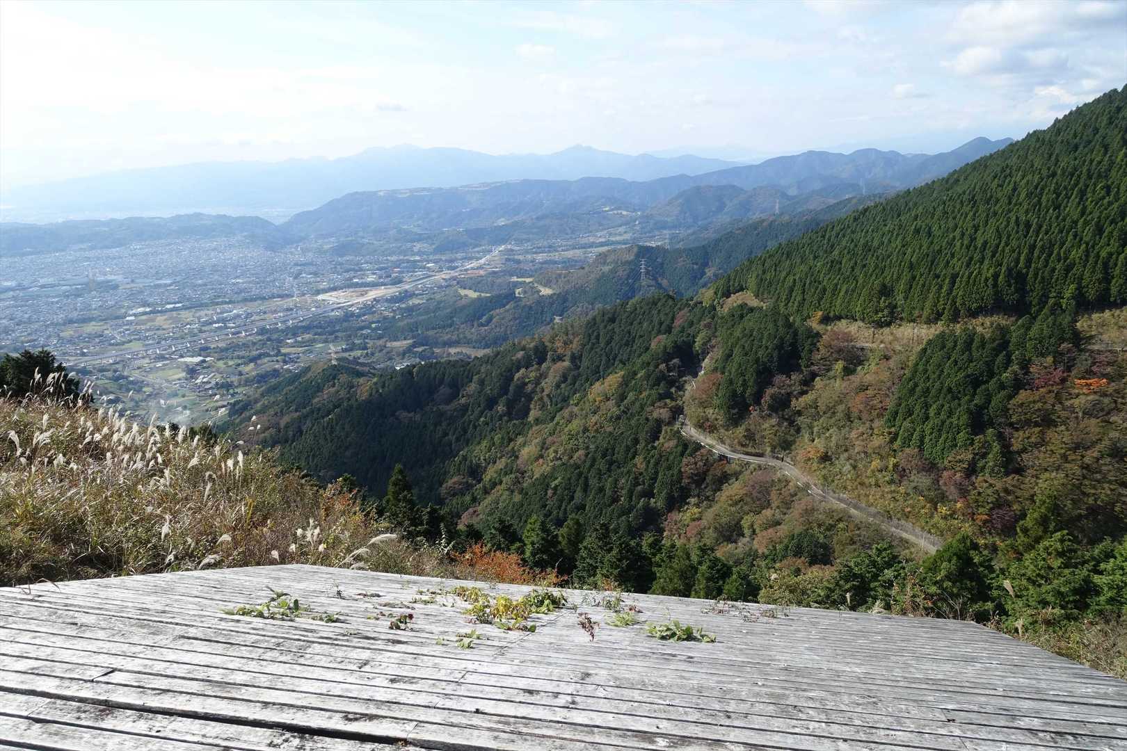 パラグライダーの出発場所らしい