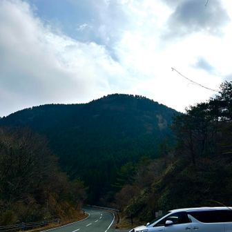 無事駐車場到着　今日も癒されました
ありがとうございました
今年も一年無事登山を楽しみ癒していただき感謝です。ほんとうにありがとうございました😊