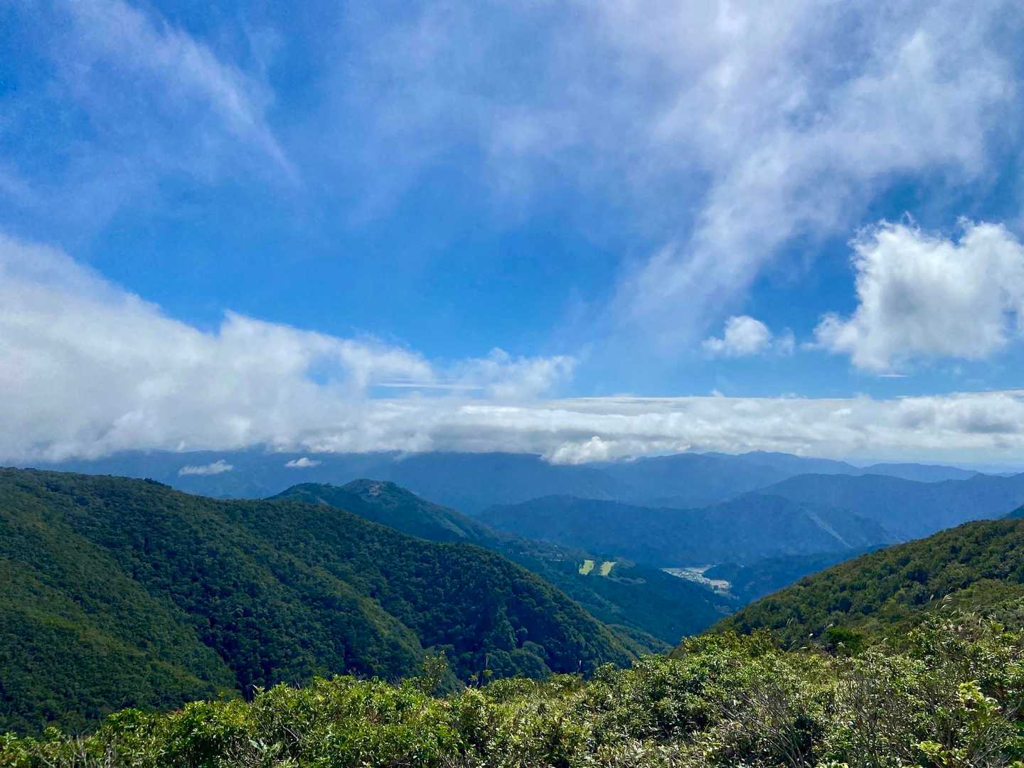 こんな景色を眺めながら稜線歩き出来る幸せ⭐