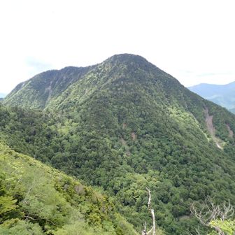 皇海山を振り返ります。