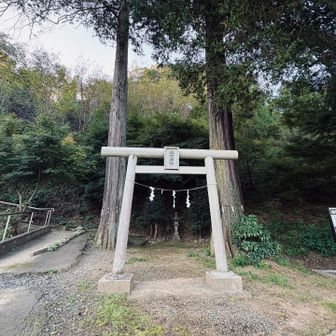 心源院奥の火防（ひぶせ)の神様、秋葉神社。
お邪魔します🙏🏻