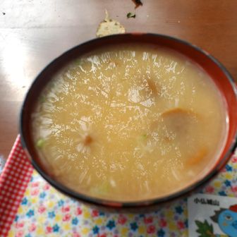 冷たいかき氷からの、暖かいなめこ汁