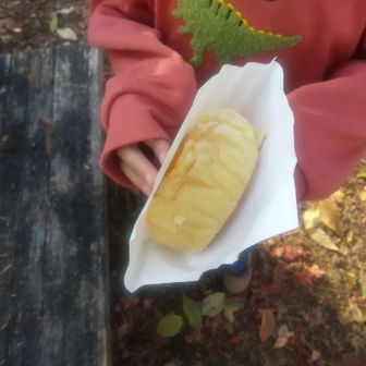 焼きたてメロンパンも食べた。