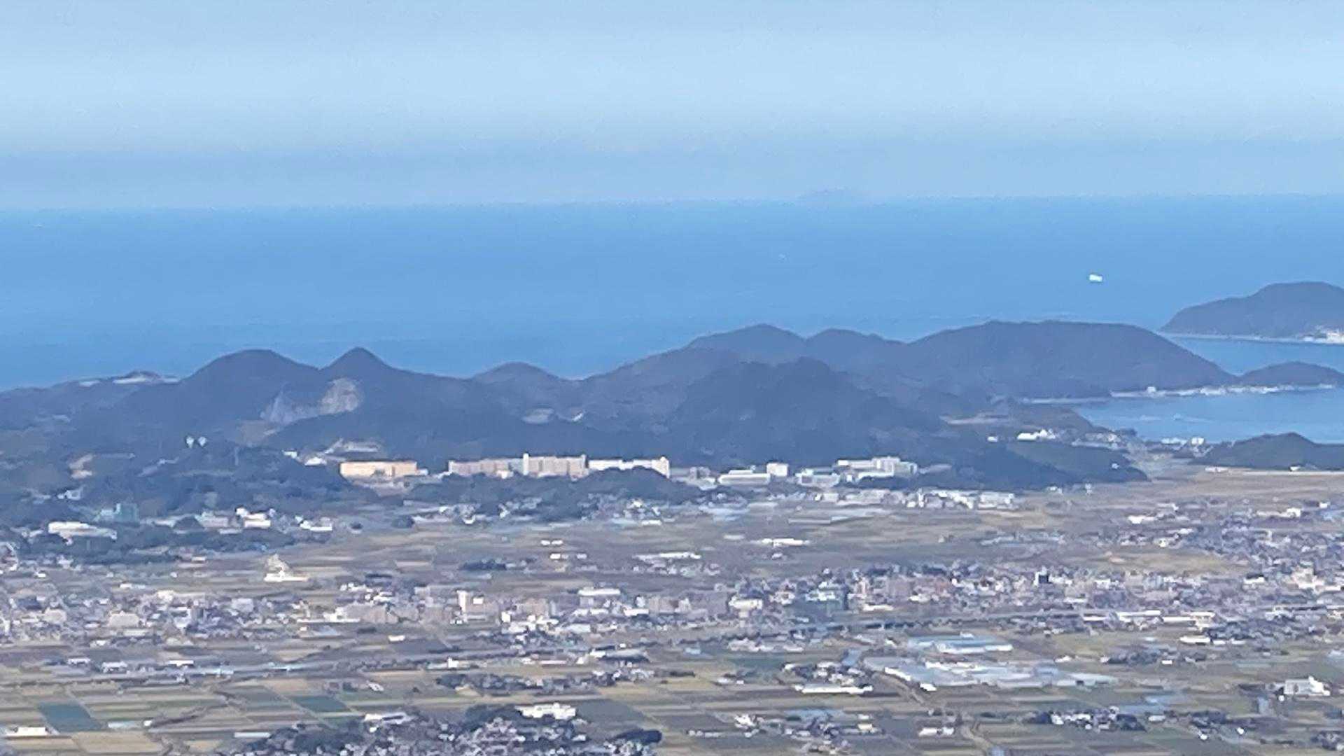 ズーム❗️九州大学伊都キャンパス🧑‍🎓も見える👍
農学部、工学部、理学部棟も分かる眺め✨