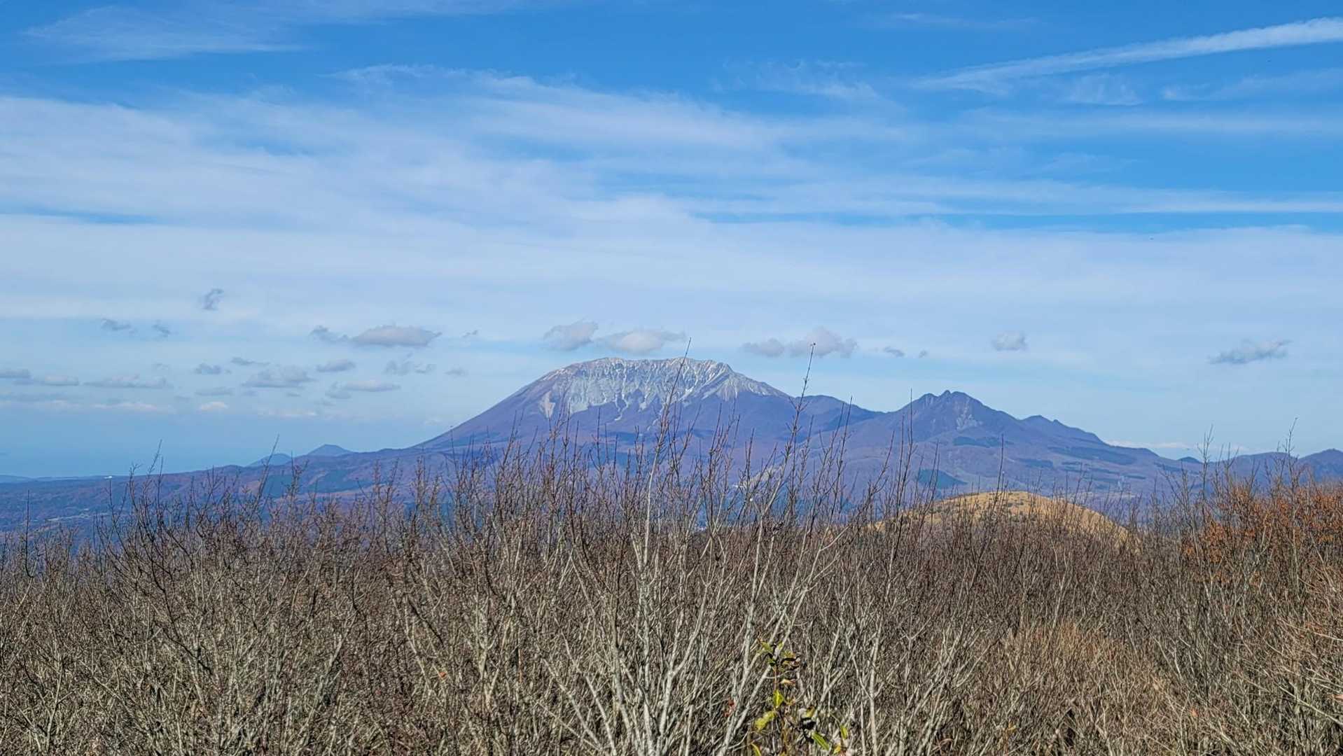 遠撮影で……烏ヶ山も
きれい✨😍