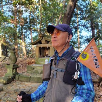 トラチャンフラッグを持つ鈍オット
旗を持つだけのお手伝い。