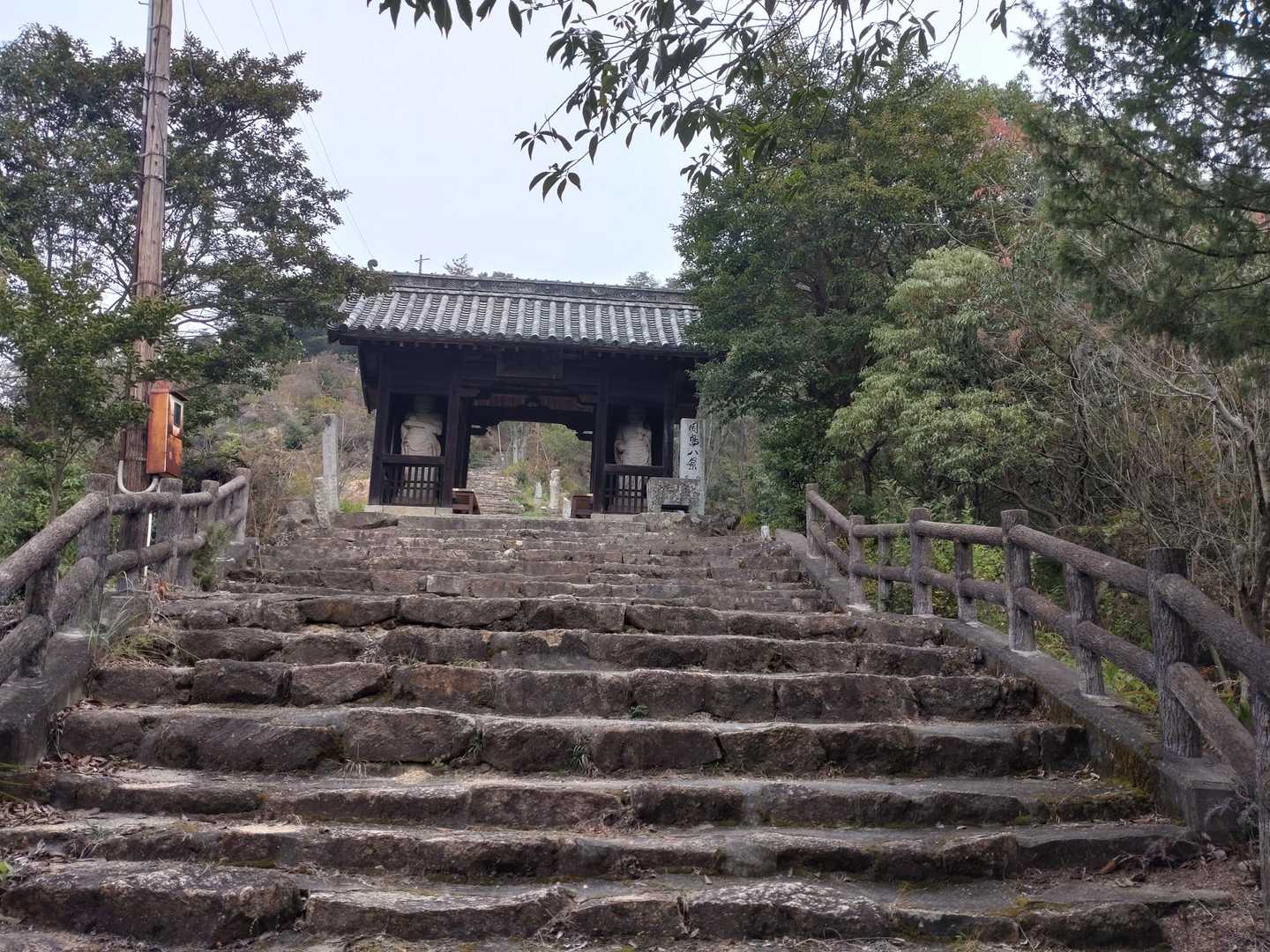 仁王門-白滝観音寺-白滝山 往復コースの写真
