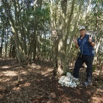 苦労して自撮り
ロープとミニ三脚使用