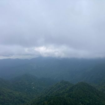 雨乞岳も同じ