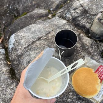 パンとスープで簡単に🥣