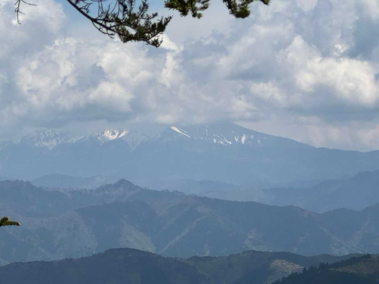 御嶽さんが見えます！
でも雲☁️で隠れてる💦