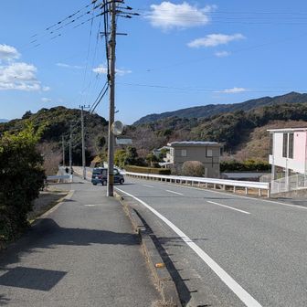 ここの先から渋滞してて
さっき目の前で行ってしまったバスに追いつく。
結局走ったほうが早かった😅