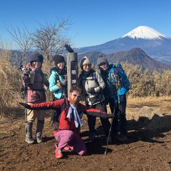 そして爆風の中！　撮影お願いしました。
ありがとうございました😭