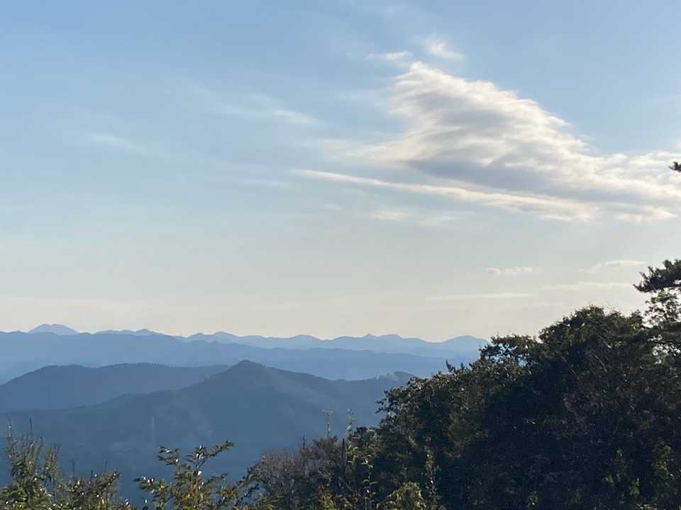 八高山〜粟ケ岳かな？