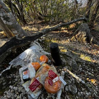 三界坊でランチタイム