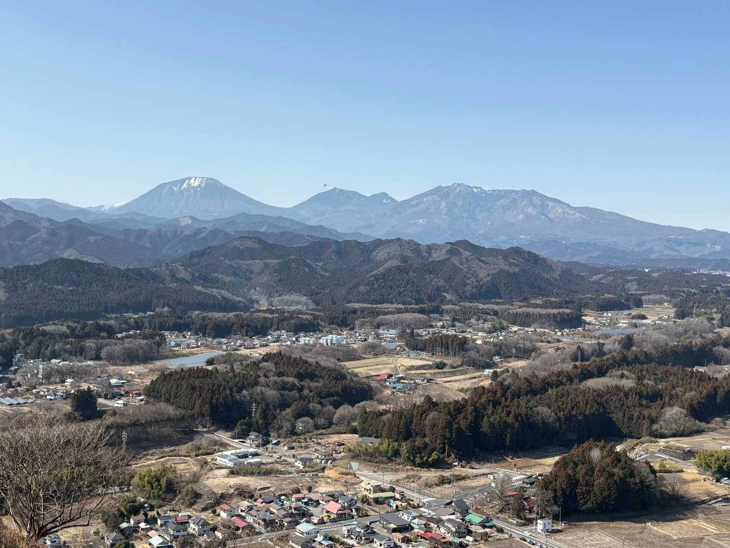 女峰山も男体山もかなり雪がなくなりました