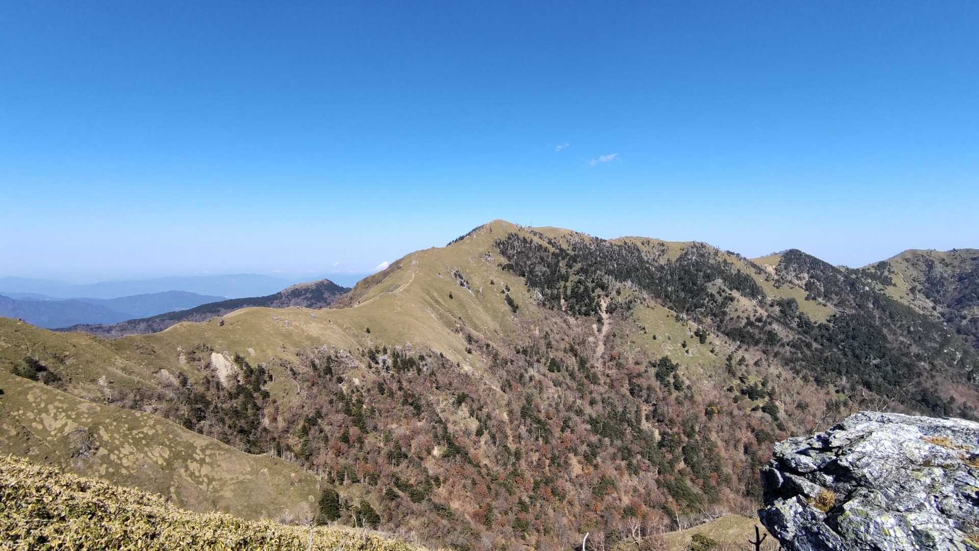 次郎笈 往復コースの写真
