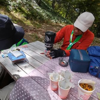 ジェットボイルでカップ麺もコーヒーもアツアツ😋
チヌプロさん、いつもありがとうございます🙇