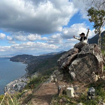 山頂✌️岩に登る勇気はなかった😂