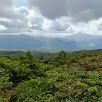 船明神山から
磐梯山が見えます