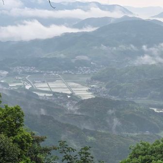 山頂から赤村
