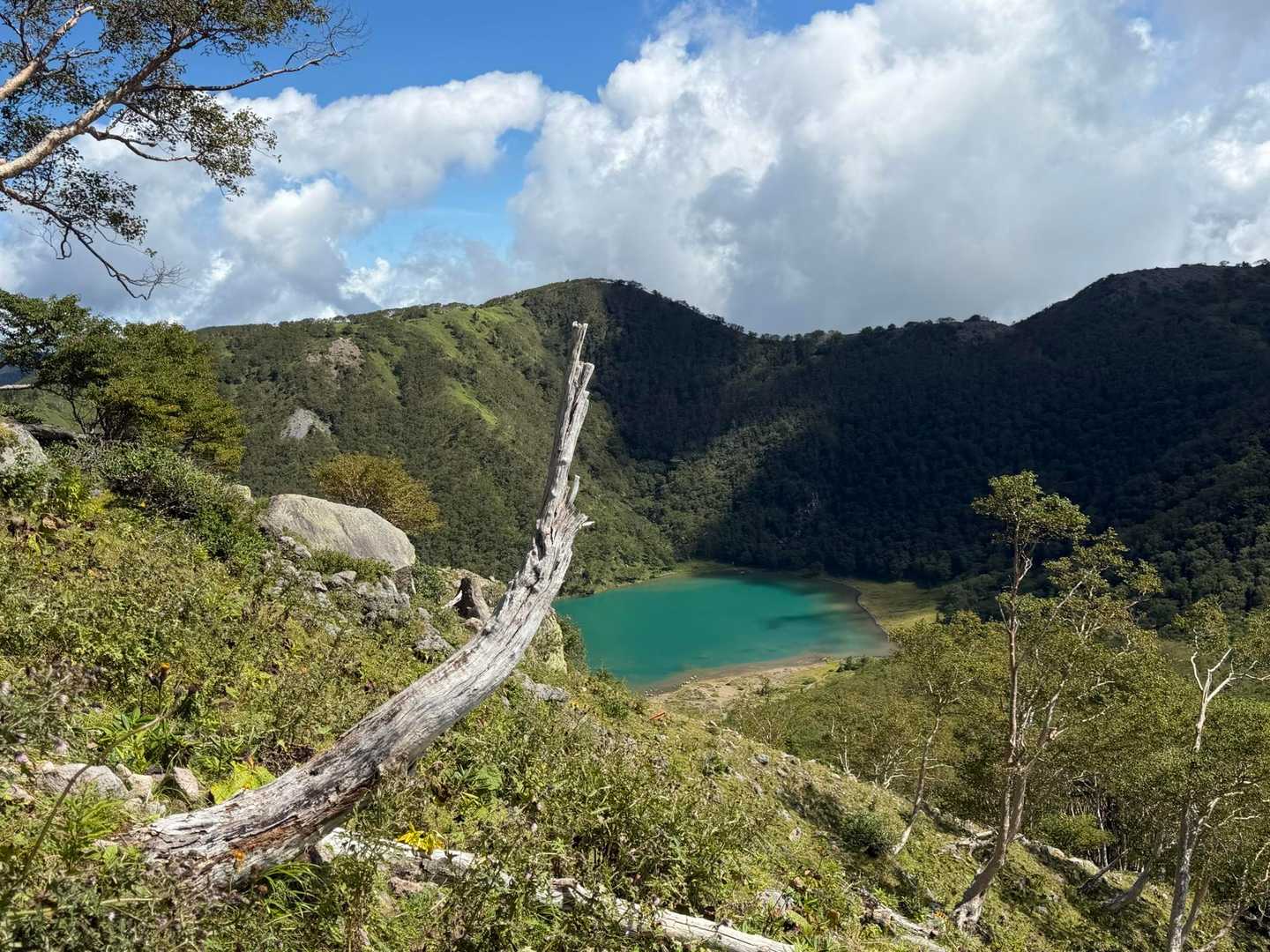 さぁ白根山に登るよ〜