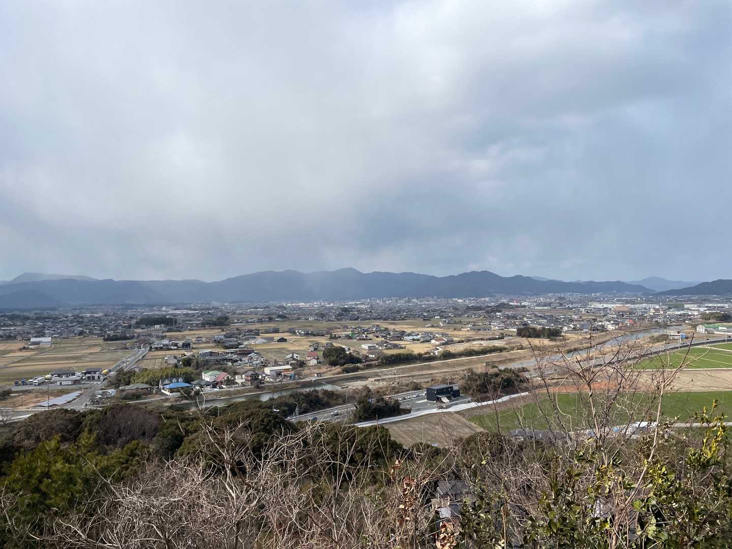 低山でもこの眺望👀‥平尾台方面
風が冷たい🌬