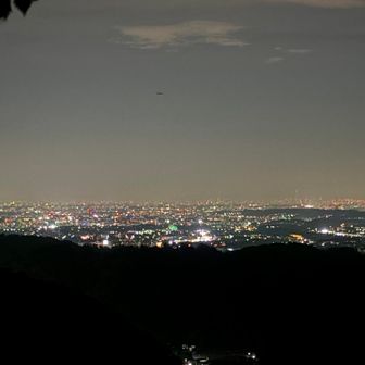 稲荷山🌃　今夜は蒸暑い