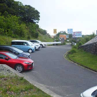 ふ〜😅
石榑峠の滋賀県側。
🚻有ります。車では三重県側へ通り抜け出来ません。何故？？？
因みに、三重県側に駐車🅿️スペースはほぼ有りません。