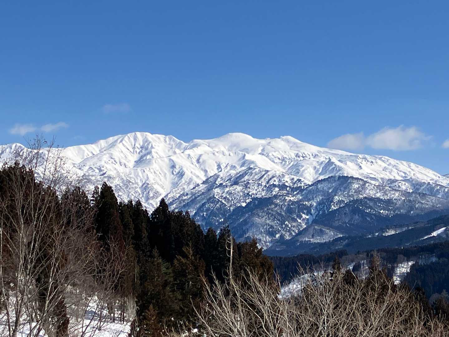 白山方面をパチリ
ちょっと遠回りだけど、駐車場からの景色はキレイ