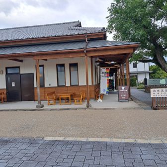 出水麓歴史館
駐車場も10台以上駐車可。
トイレも有り