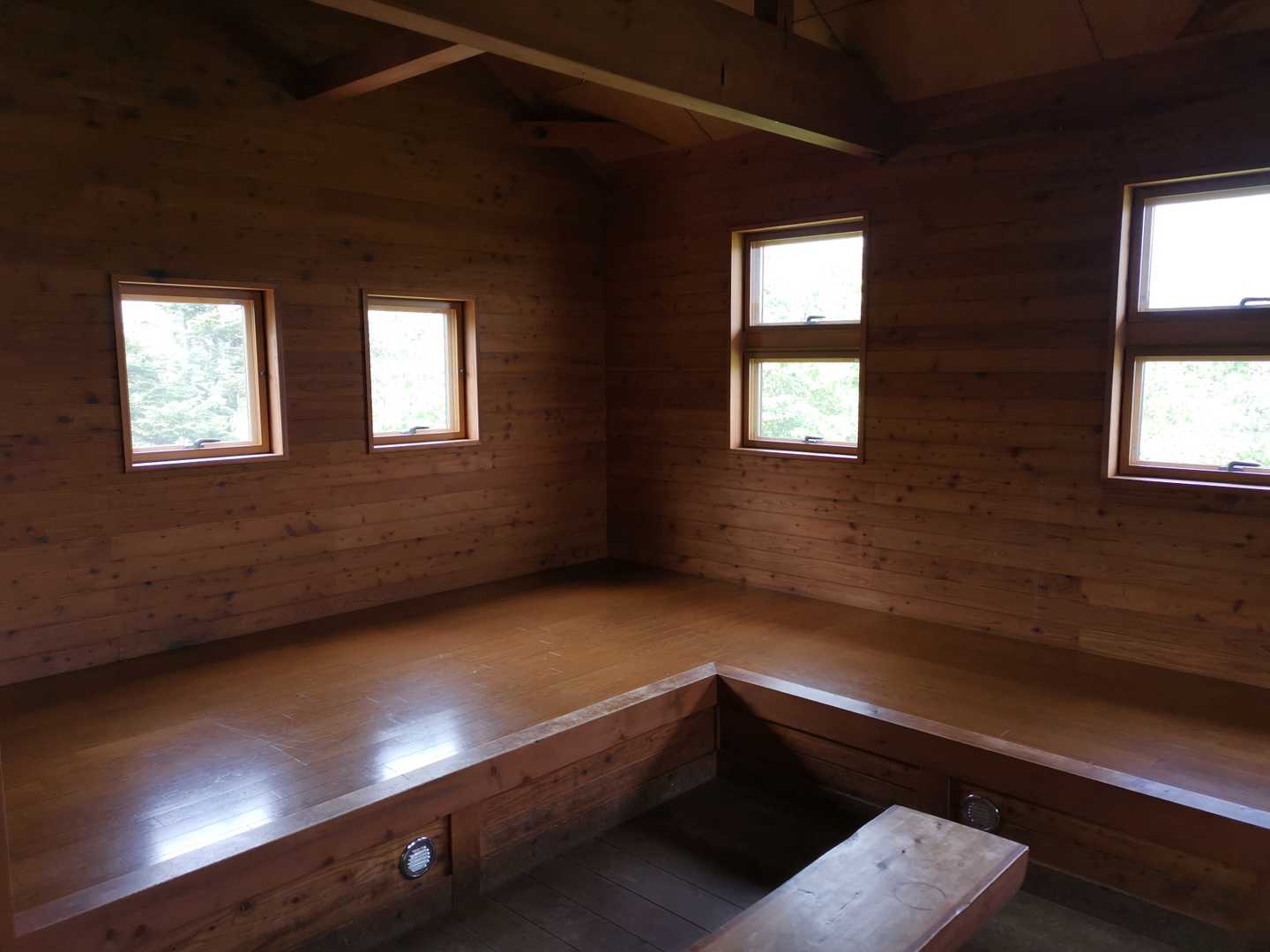 綺麗な小屋です。