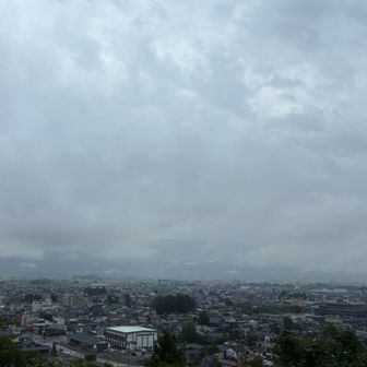 真っ白け、、、

だんだん☔️ひどくなって
ビッショビショになったから
終了💧