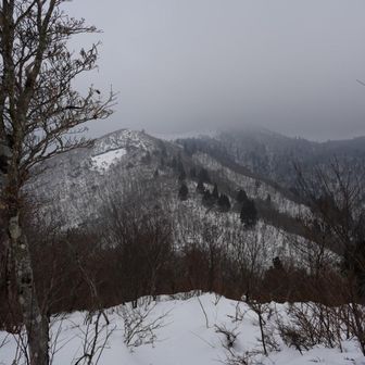 御殿山から
少しガスがとれてきた