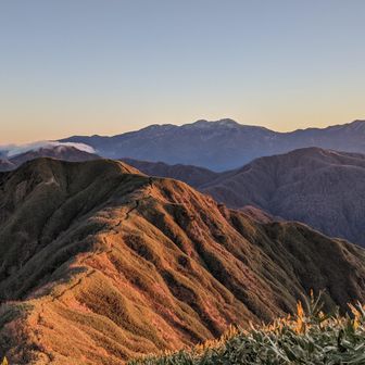 経ヶ岳・法恩寺山 北岳への稜線