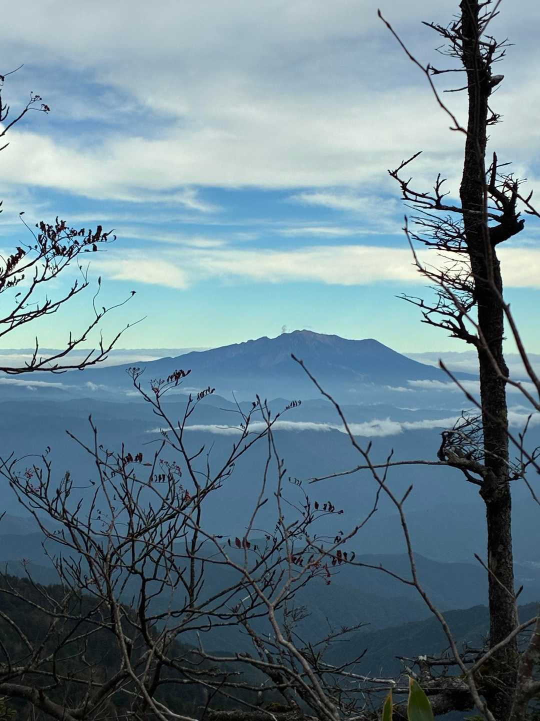 御嶽山　噴煙確認できます