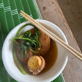 住職さんが昆布から出汁をだした本当の手作りおでん🍢
美味しかったです、２杯いただきました