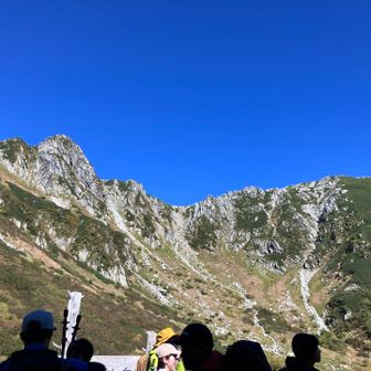 ロープウェイで千畳敷カールに到着
空が蒼い！