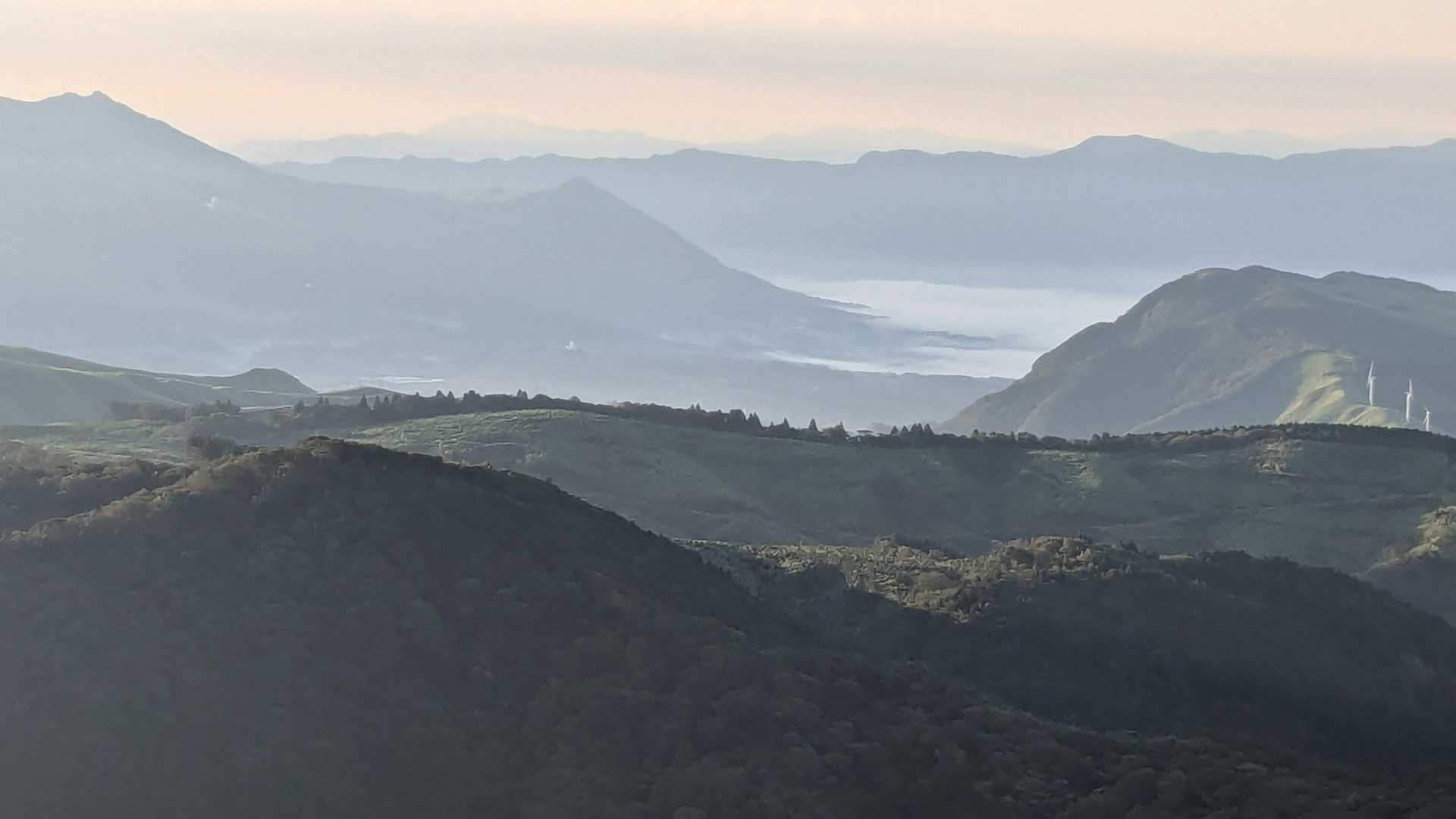 東登山口-鞍岳-ツームシ山 周回コースの写真