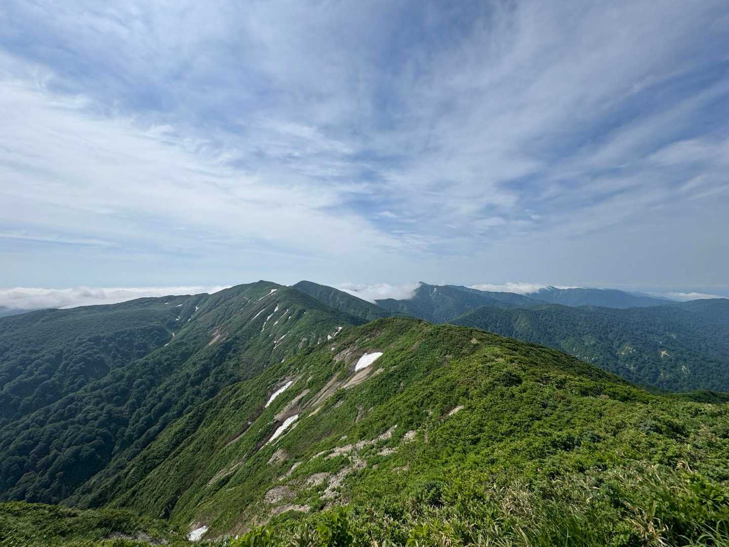 前神室山から本山までの天国の稜線