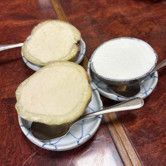 デザートのシャーベット　ラフランス、ココナッツ🥥