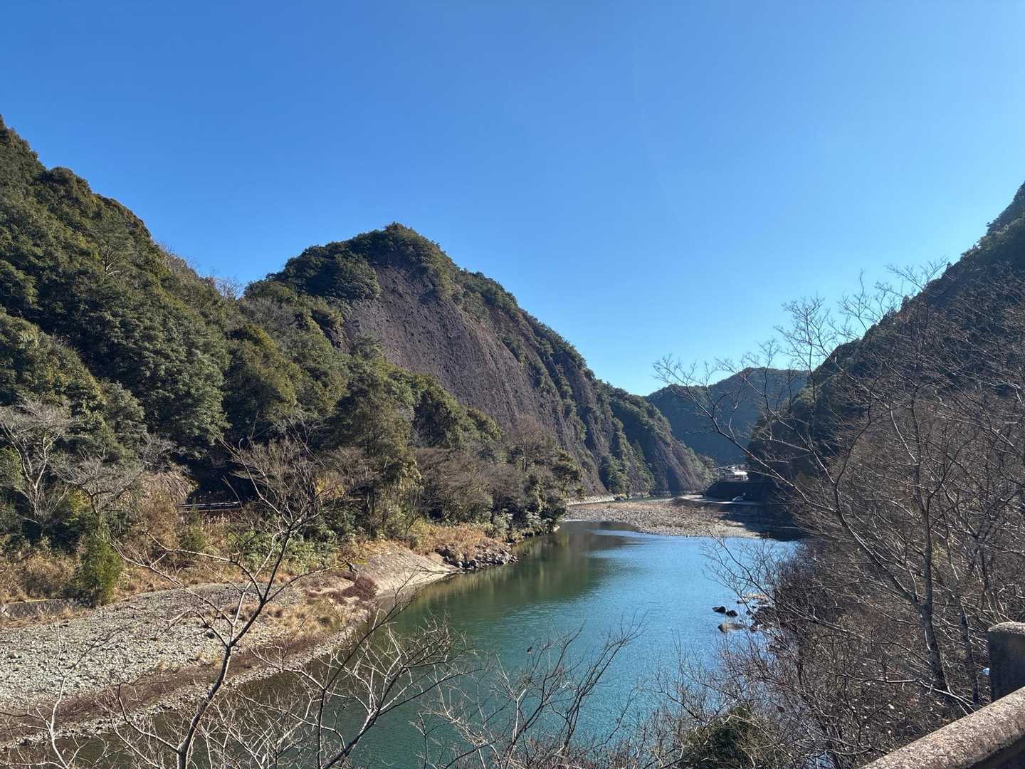 古座川と一枚岩が見えてきました！