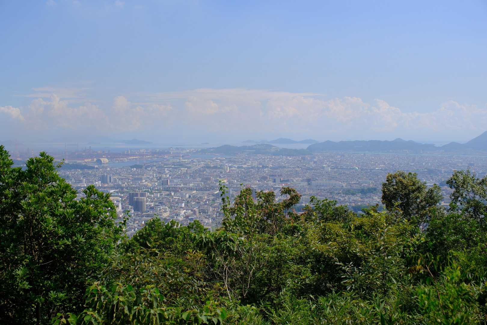 福山市街地方面望む