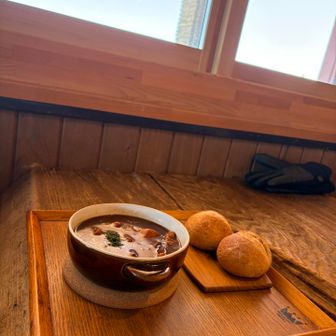 ビーフシチュー
本日の一番乗りです