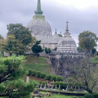 名古山霊園の塔です