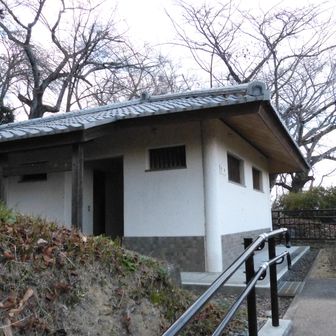 トイレに寄っていきます。きれいなトイレでした。